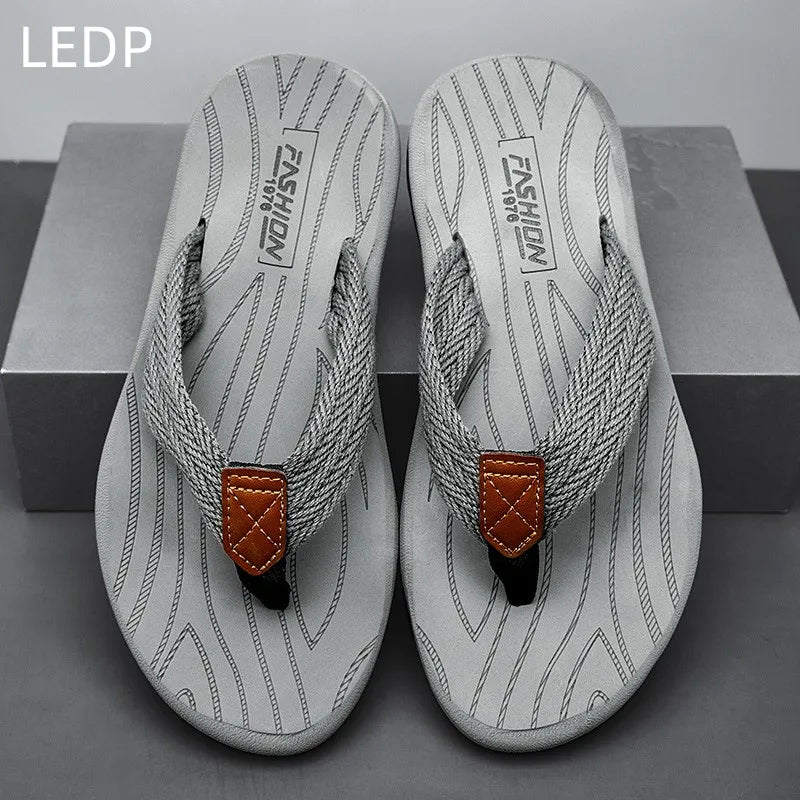 Black Slippers Casual EVA Flip Flops Wear-resistant Beach Shoes Fashion Breathable Versatile Comfortable Waterproof