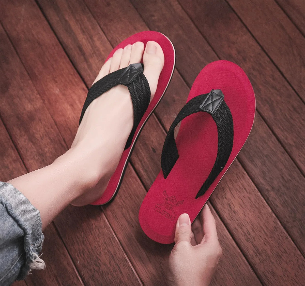 Negru cu bej Moda Bărbați Flip-flops Pantofi de plajă Sandale Anti-alunecare Papuci de casă Interior Casă Anti-alunecare Pantofi Slide